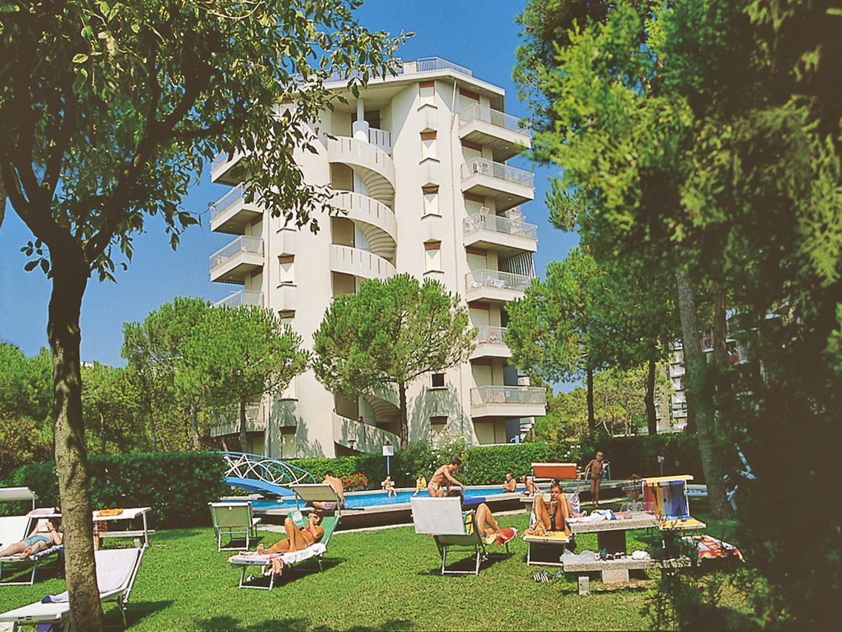 Marco Polo Apartment Lignano Sabbiadoro Luaran gambar