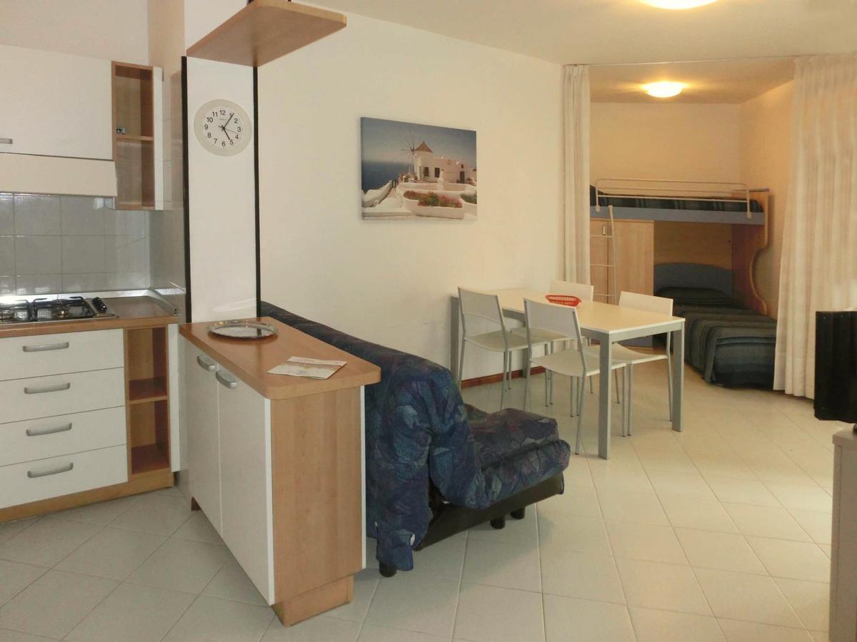 Marco Polo Apartment Lignano Sabbiadoro Luaran gambar